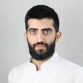 Мартиросян Мкртич Масисович, стоматолог-терапевт