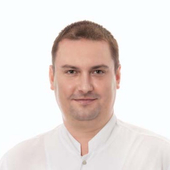 Паринов Евгений Владимирович, стоматолог-терапевт
