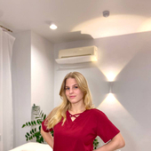 Попова Альбина Андреевна, массажист