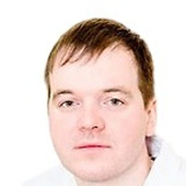 Уженцев Александр Александрович, стоматолог-хирург