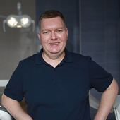 Долгих Илья Сергеевич, стоматолог-ортопед