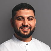 Медалиев Азамат Муаедович, стоматолог-ортопед