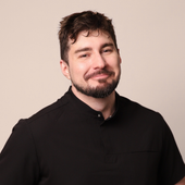 Абозин Максимильян Владимирович, пластический хирург