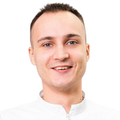 Суфияров Евгений Эдуардович, стоматолог-терапевт