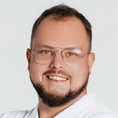 Горев Дмитрий Владимирович, стоматолог-хирург