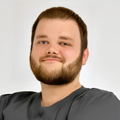 Барсук Владимир Эдуардович, стоматолог-терапевт