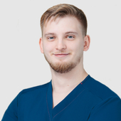 Денисенко Антон Александрович, стоматолог-терапевт