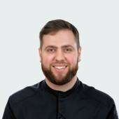 Полтавец Олег Сергеевич, стоматолог-ортопед