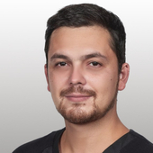 Ризванов Ренат Ильшатович, стоматолог-хирург