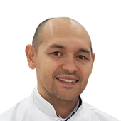 Садиков Рустам Рашитович, стоматолог-хирург