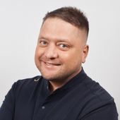 Плотников Леонид Марсович, стоматолог-хирург