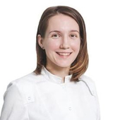 Дербенцева Яна Сергеевна, стоматолог-хирург