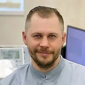 Гуров Артем Викторович, стоматолог-терапевт