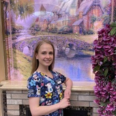 Чупринина Алина Владимировна, стоматолог-терапевт