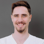 Шерстобитов Юрий Михайлович, стоматолог-ортопед