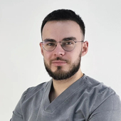 Курушин Денис Вячеславович, хирург