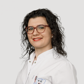 Бондарева Надежда Евгеньевна, стоматолог-терапевт