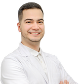 Малов Артем Алексеевич, стоматолог-ортопед