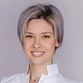 Смирнова Яна Сергеевна, стоматолог-терапевт