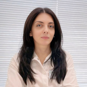 Эминова Алена Анастасовна, врач УЗД