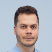 Якушев Евгений Витальевич, стоматолог-хирург