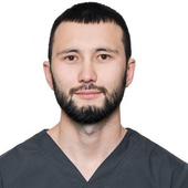 Нуралиев Камбулат Александрович, стоматолог-хирург