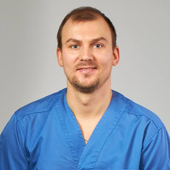 Красюков Максим Михайлович, стоматолог-хирург