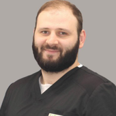 Ахмедов Али Шамильевич, стоматолог-терапевт