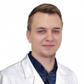 Кочнев Максим Андреевич, стоматолог-хирург