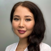 Хохлова Альбина Мухаметовна, врач-косметолог