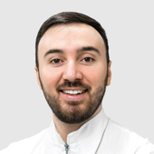 Идаятов Микаэль Александрович, стоматолог-хирург