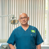 Семёнов Владимир Павлович, стоматолог-хирург