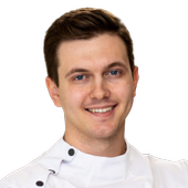 Иванов Илья Игоревич, стоматолог-хирург