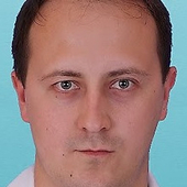 Данилов Евгений Юрьевич, стоматолог-хирург