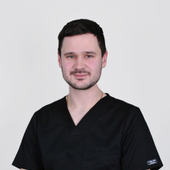 Швецов Михаил Максимович, стоматолог-хирург