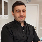 Аванесян Юрий Артурович, стоматолог-ортопед