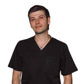 Челак Андрей Олегович, пластический хирург