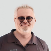 Трост Леонид, хирург