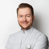 Башуров Артем Викторович, стоматолог-хирург