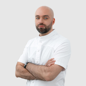 Абаев Заза Альбертович, врач-косметолог