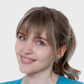 Агаркова (Денисова) Ксения Вячеславовна, стоматолог-терапевт