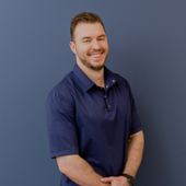 Юносов Владислав Николаевич, стоматолог-хирург