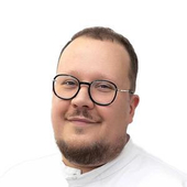 Корнилов Максим Александрович, стоматолог-хирург