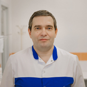 Байваровский Денис Васильевич, стоматолог-хирург