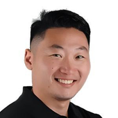 Лян Дмитрий Валерьевич, стоматолог-хирург