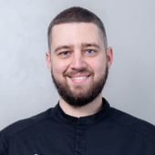 Алферов Лев Валерьевич, стоматолог-терапевт