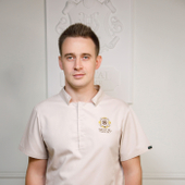 Генералов Александр Геннадьевич, стоматолог-терапевт