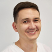 Кашапов Ирек Ульфатович, стоматолог-хирург