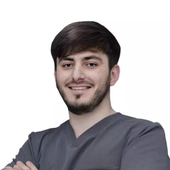Курбанов Умар Шамильевич, стоматолог-терапевт