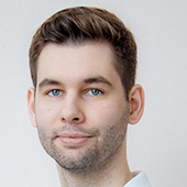 Кустов Олег Игоревич, стоматолог-ортопед